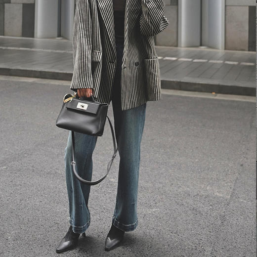 【顺丰包邮】34520 洛诗琳复古做旧感抓纹直筒舒适牛仔裤02022 商品图1