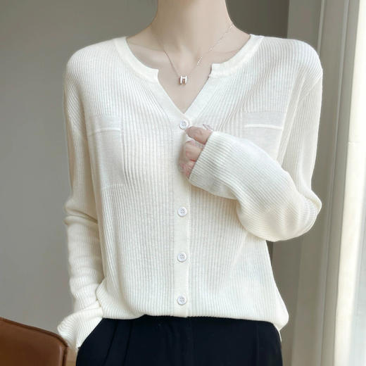 半身缘女装 春季韩版短款百搭柔和亲肤针织开衫女薄外搭02613 商品图0