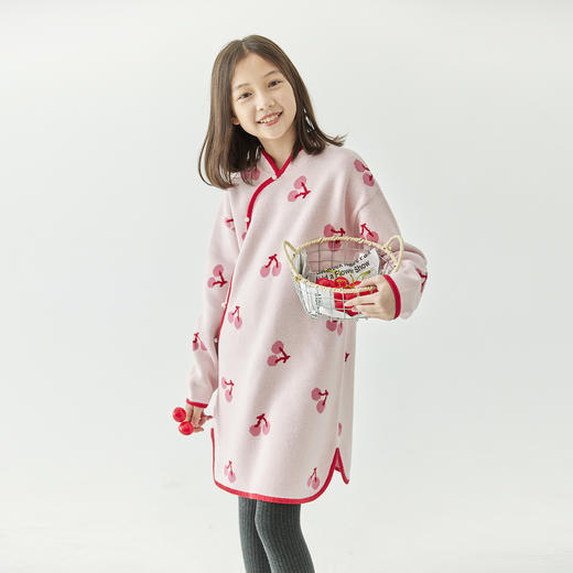 棵初2024年冬季新款女童新中式全棉针织旗袍裙甜美俏皮樱桃连衣裙 商品图2