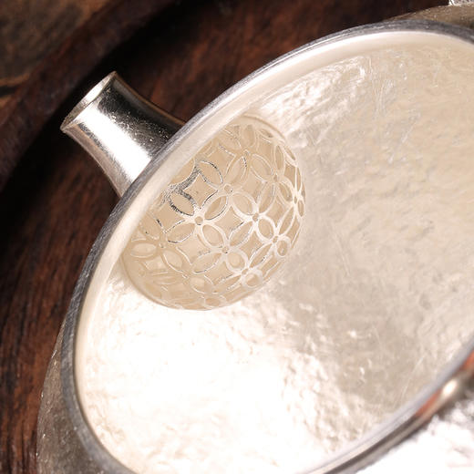 镶嵌水晶石纹雨水银壶 商品图5