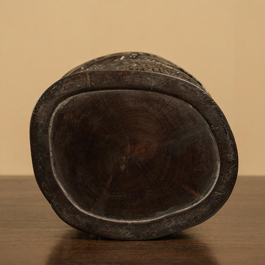 清 紫檀木高浮雕文人雅集随形笔筒 商品图3