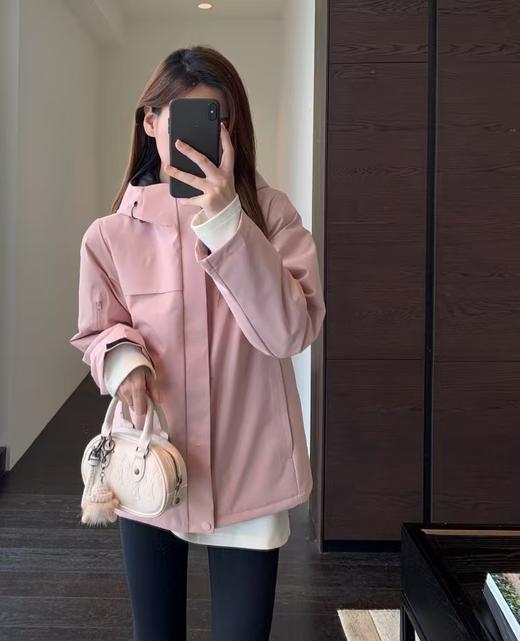 漂亮冲锋衣自由都市与山系功能型防风防雨冲锋衣 商品图3