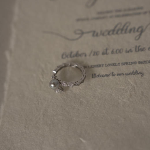 甄珠贝 【团购】蛇年限定 灵蛇戒指 寓意招财守财 高端工艺 纯银开口戒指 akoya海水珠 真多麻色6.5mm 商品图7
