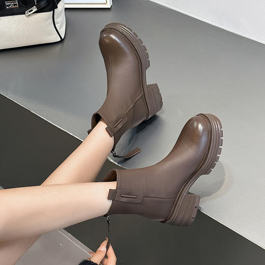 经典鲨2024年冬季新款百搭圆头加绒保暖平底后拉链短筒靴女KW385-D58021 商品图3