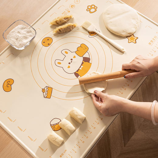 摩登主妇动物派对母婴级硅胶揉面垫烘焙擀面和面垫加厚食品级面板 商品图1