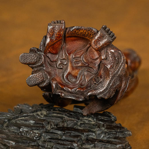 清 竹雕麻姑献寿人物摆件（红木座） 商品图3