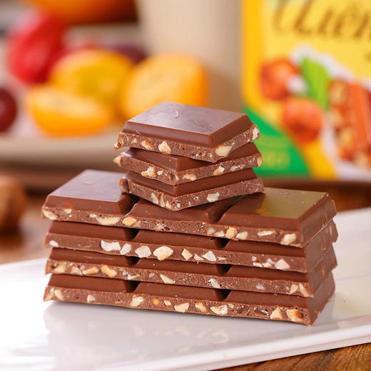 俄罗斯爱莲巧榛子香草味牛奶巧克力85g 商品图2