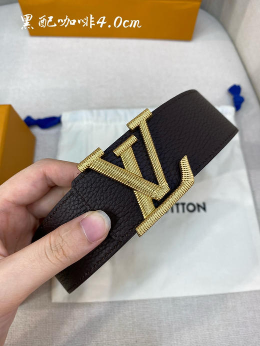 秋冬特惠💰350【LV】男士腰带 男士专柜品质掌纹腰帶 带身宽度4.0cm  配置精钢字母搭扣 商品图2