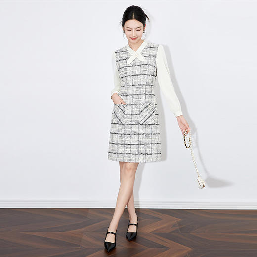 【高货wl】全新升级【铂金会员330/天猫449/差价119】(01822) 洛诗琳秋冬高定纹理感甜美通勤简约交叉V领小香风连衣裙 商品图1