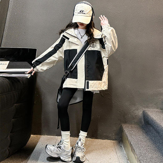 亲子装冲锋衣 中大童青少年春秋冬款连帽夹克外套 防风保暖上衣 商品图1