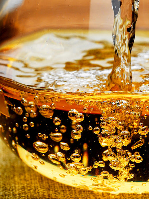 【限量加赠 汝窑杯】【积分兑换】【积分兑换价：199+100积分】【四大美女】一套喝遍四种名山口感，"沉鱼、落雁、闭月、羞花"致敬中国经典画作遗迹，2016年头春古树茶，一套内含4饼*357克茶饼 商品图5