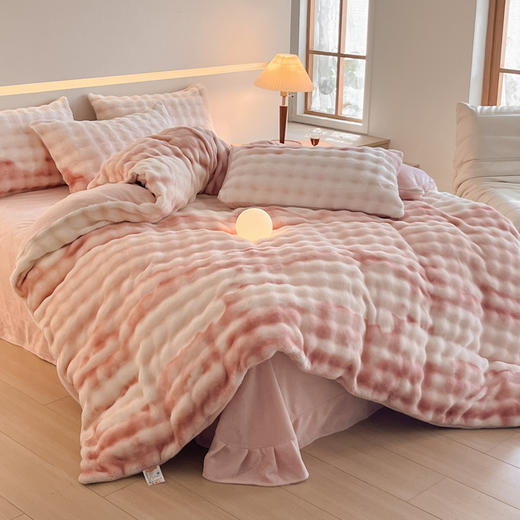 【一套约8斤重】仿兔绒牛奶绒四件套 秋冬保暖御寒渐变色泡泡绒套件 商品图0