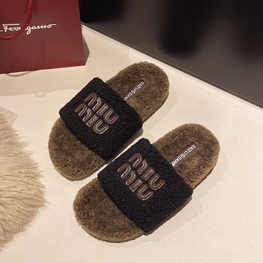 厚底毛毛拖鞋女2024秋冬网红高级休闲简约风外穿露趾一字凉拖鞋新款爆款小红书同款 商品图2