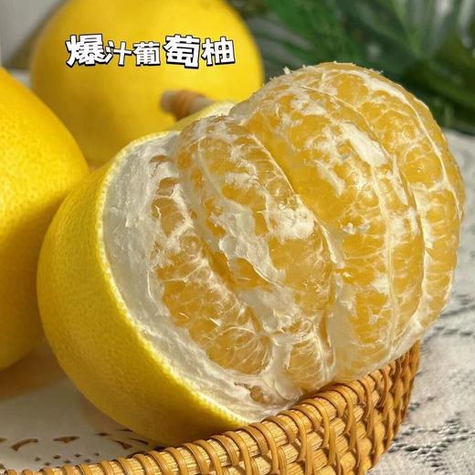 【黄金葡萄柚】手剥爆汁的葡萄柚，晶莹的果肉蓄满了汁水，柔嫩的入口即化，滋味清甜，只为口感佳的时候上架，乍一看像橙子，却颗粒分明，散发着柚子幽香~ 商品图5