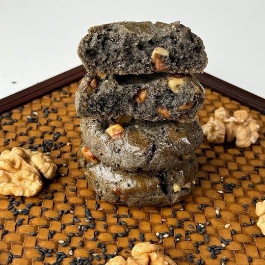 无添加剂黑芝麻酱核桃酥  30克✘18枚/盒 商品图1