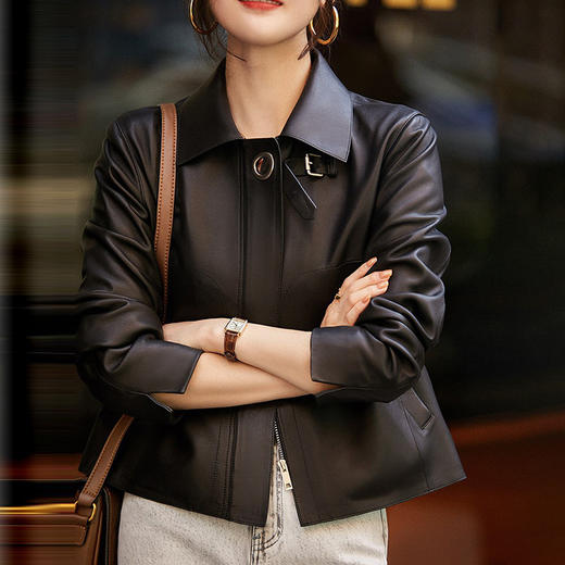 【自lm】全新升级【铂金会员735/天猫989/差价254】(02957) 洛诗琳新款柔软头层绵羊皮简约皮衣女直筒真皮短外套 商品图0