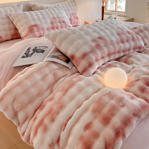 【一套约8斤重】仿兔绒牛奶绒四件套 秋冬保暖御寒渐变色泡泡绒套件 商品图5