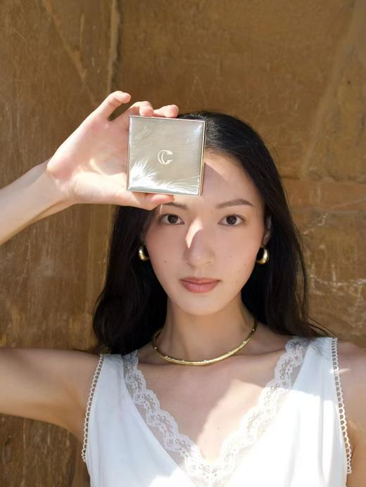 卡姿兰琉光臻致气垫粉凝霜 商品图1