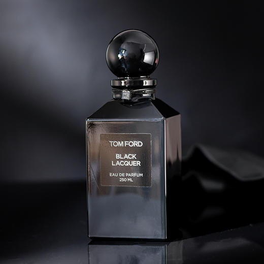 汤姆·福特 诱感黑漆 Tom Ford Black Lacquer 分装 【用柔和、丝滑和烟熏感的香气来描述富丽堂皇的气息】 商品图4