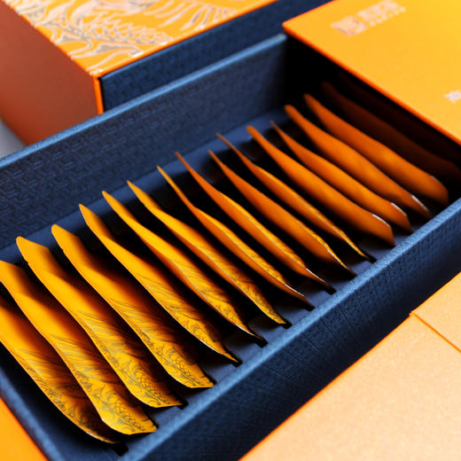 鼎茗荟丨龙行大运 陈皮白茶 2018年原料 125g（5g*25） 礼盒装配手提袋 商品图5