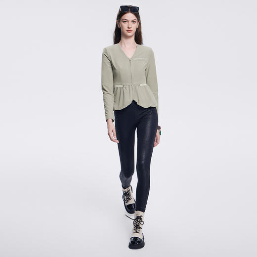 TITIKA ACTIVE 花苞小V领外套户外休闲修身透气运动健身服上衣 49J31181 商品图3