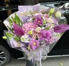 绣球郁金香蝴蝶兰混搭花束 商品缩略图1