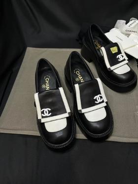 香奶奶 乐福鞋 主打学院风