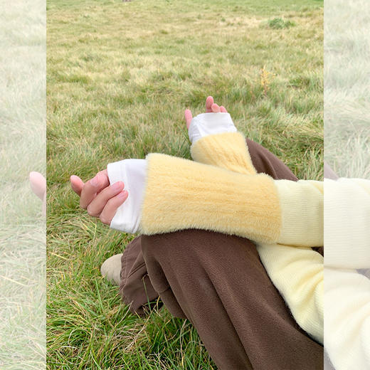 <曾小咸推荐>韩系小清新黄色袖口拼接系扣毛衣 商品图2