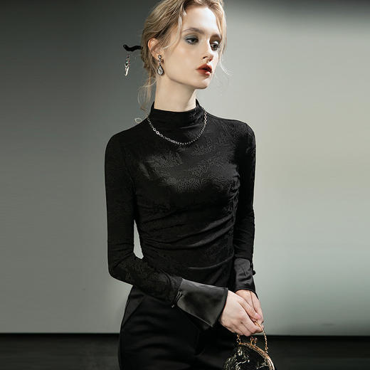 国风刺绣提花秋冬黑色新中式气质内搭小衫F20245312 商品图4