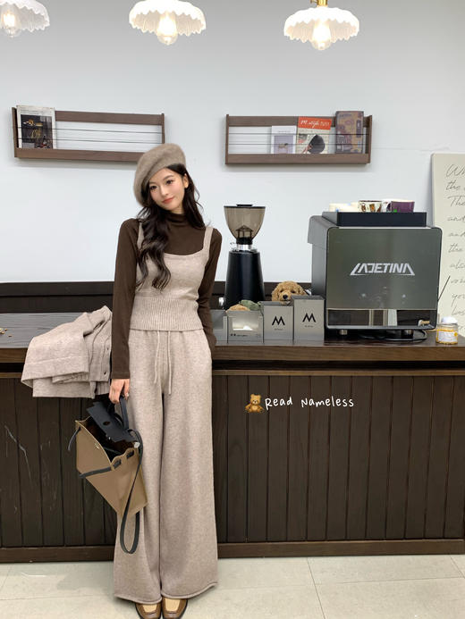 Read Nameless /【线下款同步】咖色高领打底衫 2024/10/28 商品图6