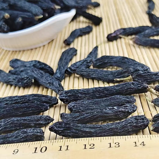 （带枝干）美人指超特级蓝宝石葡萄干 新疆吐鲁番产区 新疆直发 商品图4