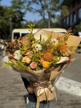 「秋色花束」南非针垫橘色混搭花束