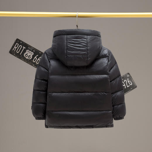 小牛麦萌儿童黑金羽绒服MJP2023】 🥳反季清仓1.3折!退换货有运费补贴Y🔥 ✅内里填充白鸭绒，高蓬松，✨轻盈不钻绒专利蜂窝锁温 商品图1