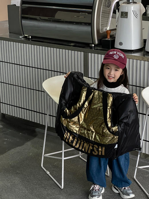 小牛麦萌儿童黑金羽绒服MJP2023】 🥳反季清仓1.3折!退换货有运费补贴Y🔥 ✅内里填充白鸭绒，高蓬松，✨轻盈不钻绒专利蜂窝锁温 商品图4