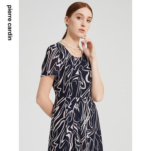 皮尔卡丹女装连衣裙印花短袖圆领气质通勤百搭A字裙P2233D2137N3
 商品图3