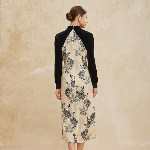 PH808斯尔丽24新款改良版镶嵌珍珠拼丝绒印花气质高雅长袖丝绒连衣裙 商品图1