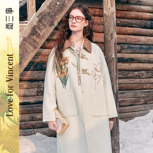 两三事梵高文艺向日柔情2024冬季新款绣花蝴蝶牛角扣毛呢外套女 商品图0