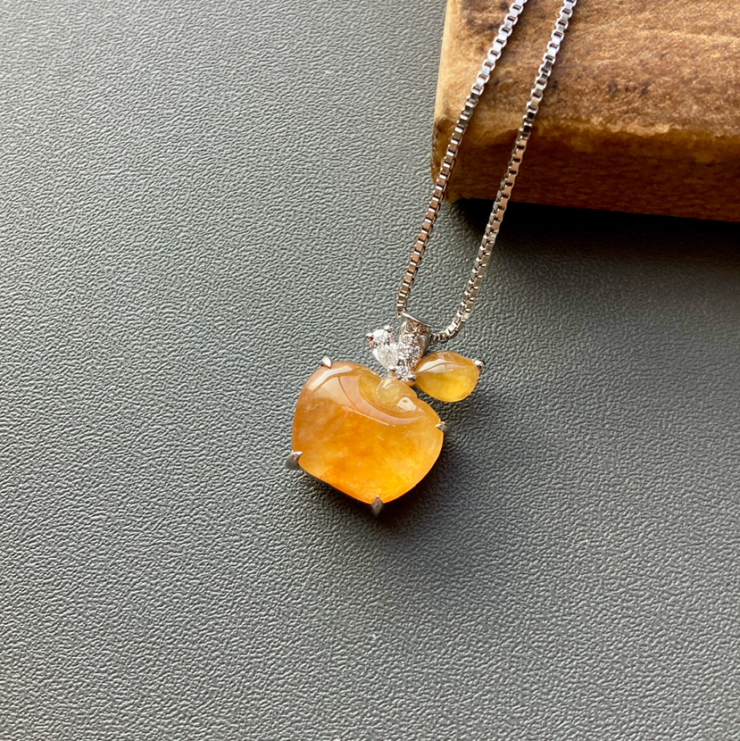 高冰种黄翡苹果18k白金钻石镶嵌