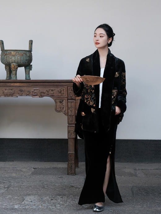 盛唐牡丹|黑色丝绒烫金开衫外套 商品图8