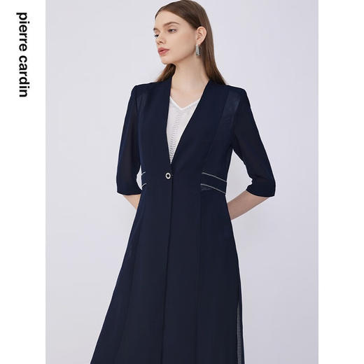 皮尔卡丹女装风衣简约知性轻薄通勤七分袖风衣P2215G2034N0
 商品图2