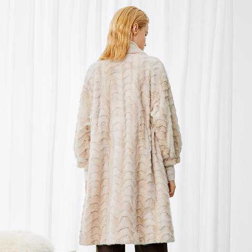 EITIE爱特爱保暖气质高级轻奢皮草中长款外套冬季新款8093718 商品图4