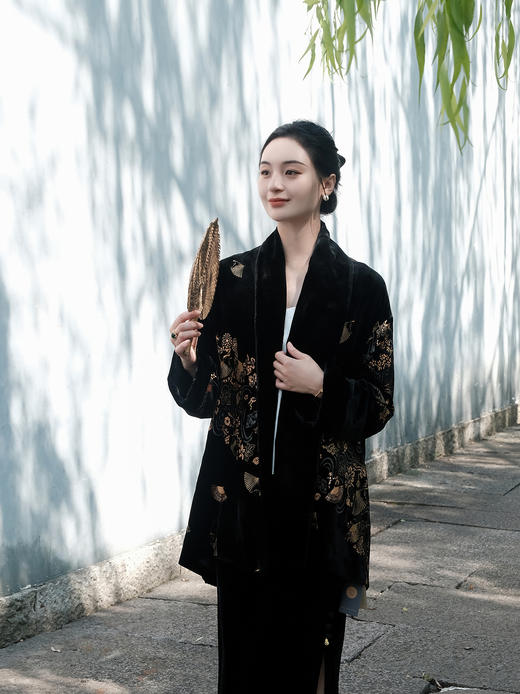 盛唐牡丹|黑色丝绒烫金开衫外套 商品图1