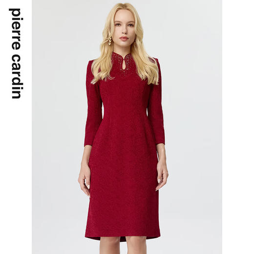 皮尔卡丹女装连衣裙秋季新款酒红色立领醋酸时尚裙子P3314DL05T3
 商品图0