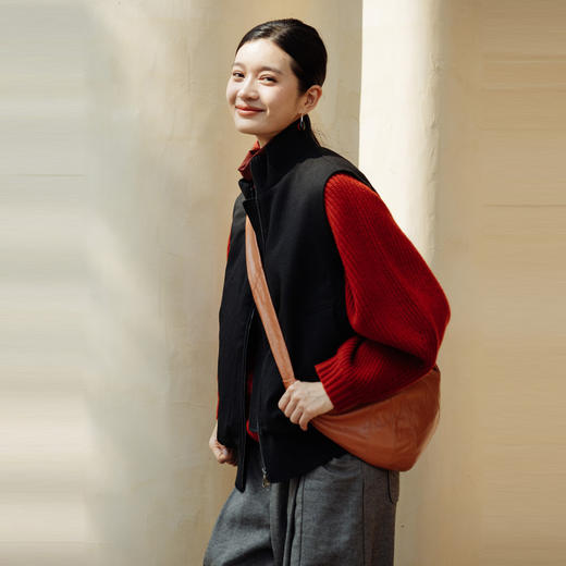 绽放旅行女装544朵/秋冬宽松舒适拼接无袖立领鹅绒轻便羽绒马甲 商品图1