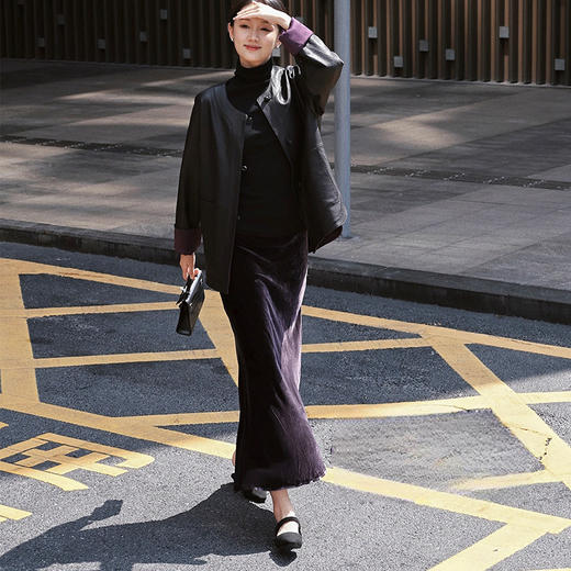 【顺丰包邮】13435 洛诗琳高级感复古真丝丝绒鱼尾包臀半身裙女2025 商品图4