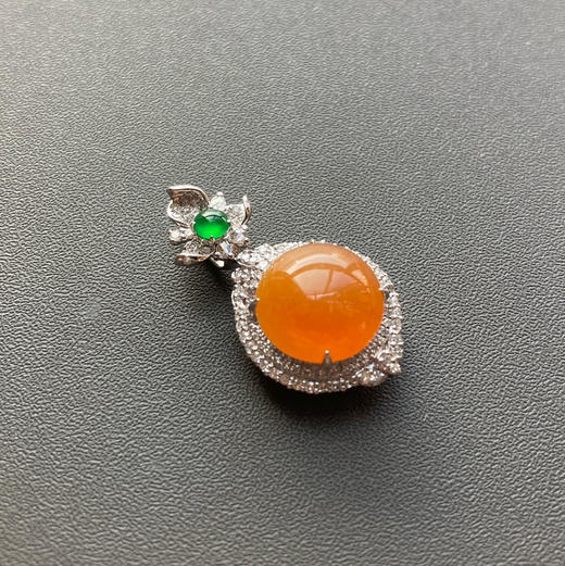 高冰种黄翡大蛋面吊坠18k白金钻石镶嵌 商品图2