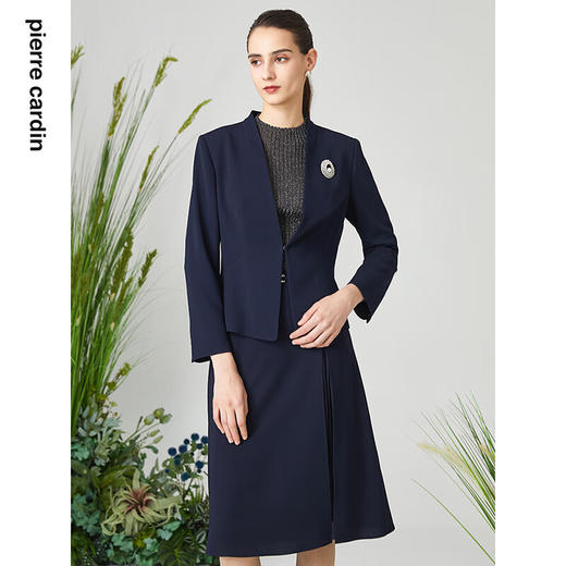 皮尔卡丹女装时尚V领干练通勤一粒扣西服外套P3117U3001N0
 商品图1