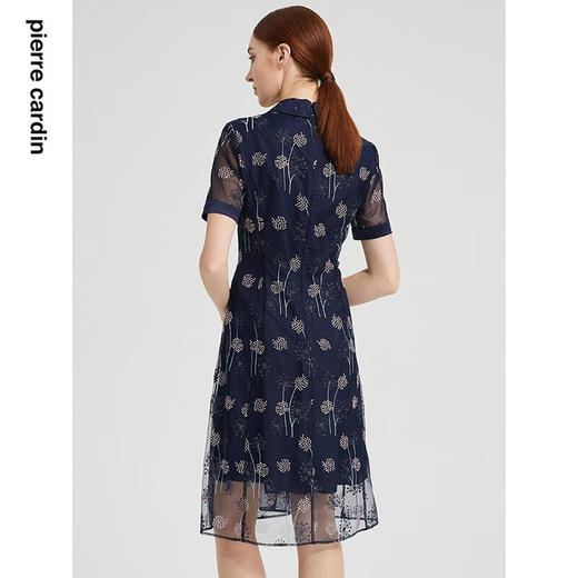 皮尔卡丹女装夏季新款简约通勤淑女刺绣连衣裙P2236D2143N3
 商品图3