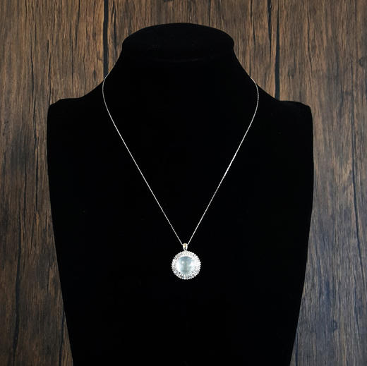 【天然正品】A货翡翠AU750收藏级白金豪镶钻镶天然高冰种蛋面翡翠吊坠项链、戒指两用款吊坠：26.3*21.3*12.0MM女士现售价：33300！281024XY13 商品图11