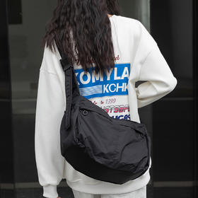 Safiya/索菲娅2024大容量休闲运动风单肩斜挎女包 SF43215304